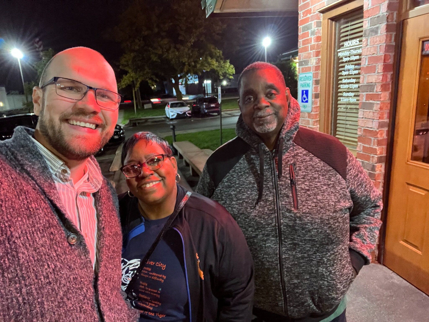 Ronnie from I-96 Home Buyers with two satisfied sellers